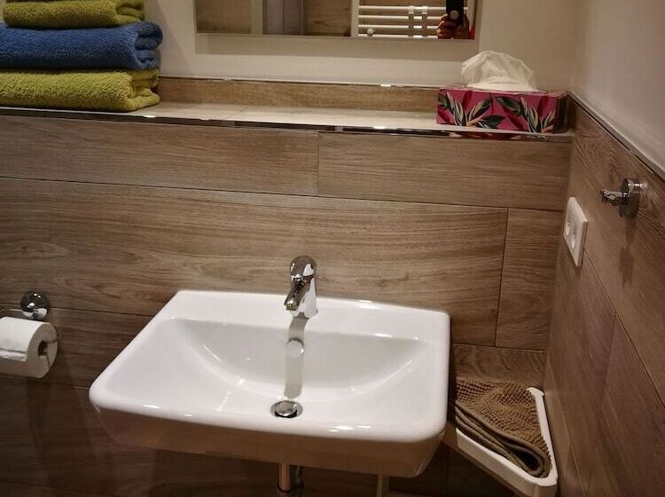 ホテル Hopfenerlebnishof