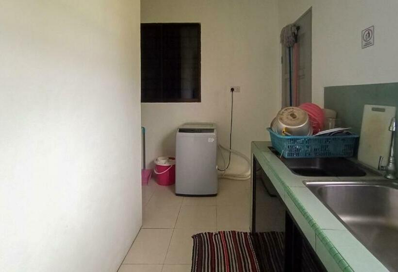 בית מלון כפרי Oyo 90238 Just Homestay