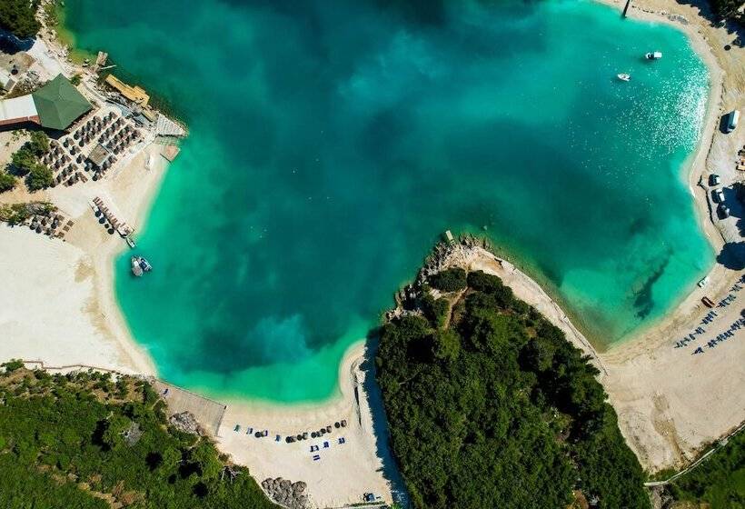 בית מלון כפרי Two Mermaids Ksamil