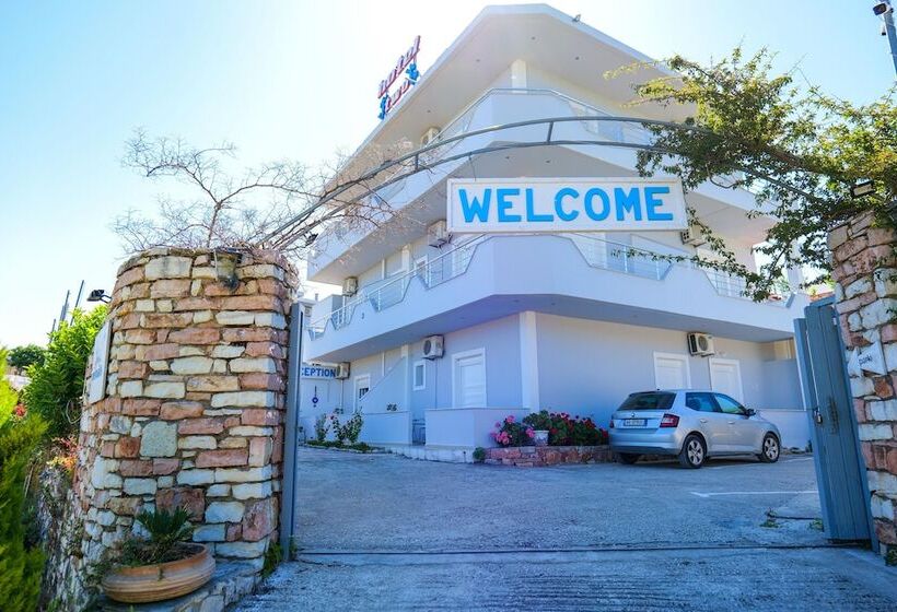 בית מלון כפרי Two Mermaids Ksamil