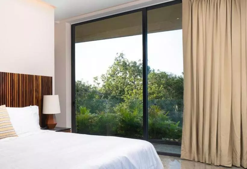 Mistiq Tulum