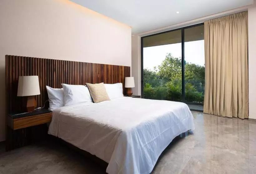 Mistiq Tulum