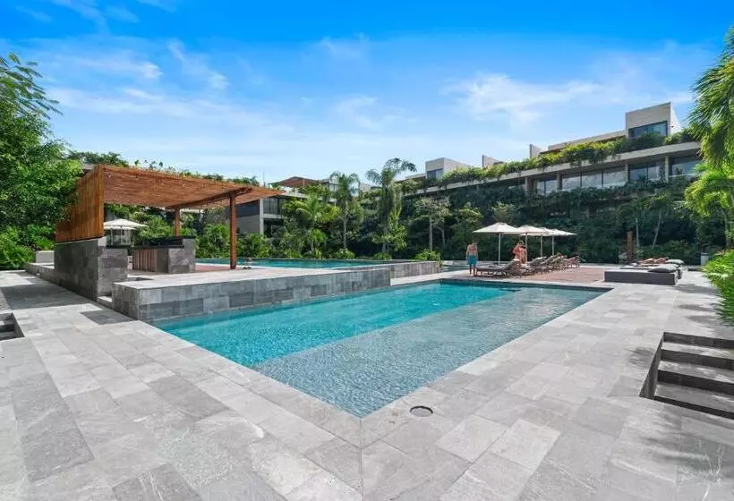 Mistiq Tulum