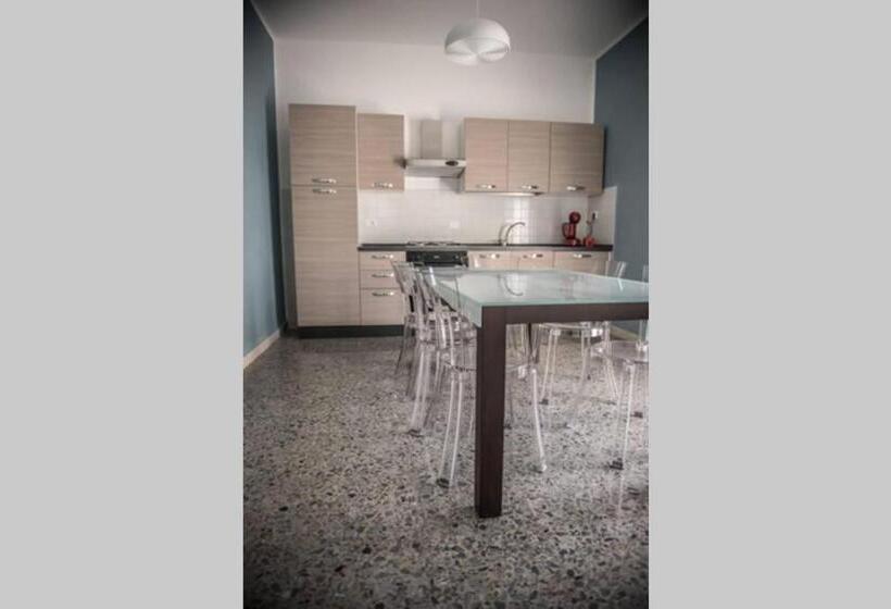 بنسيون Il Tamburino Lucio