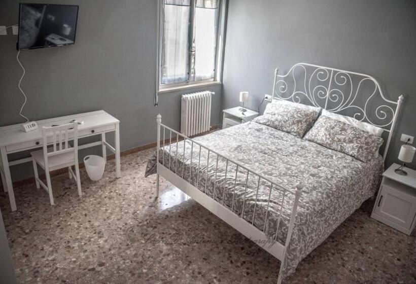 بنسيون Il Tamburino Lucio