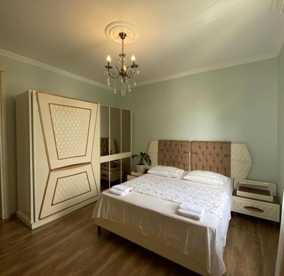 پانسیون Sunny Days