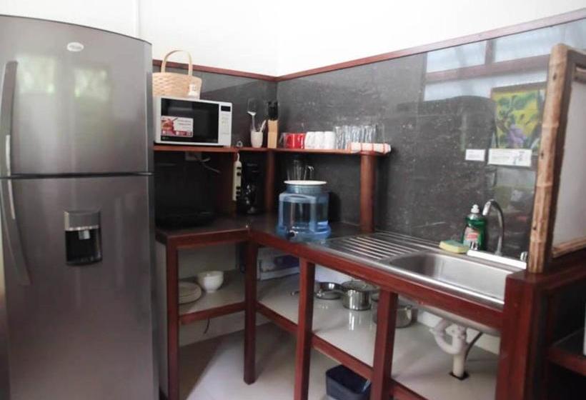 Pension Villa # 3   High End Studio Apartment