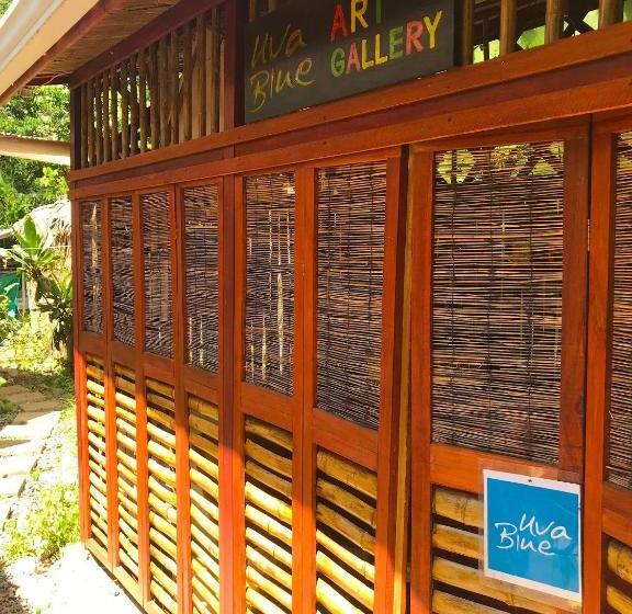 Pension Villa # 3   High End Studio Apartment