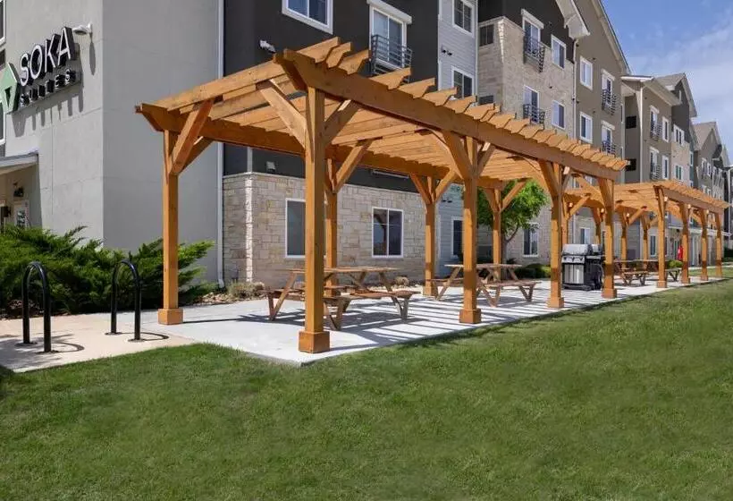 Soka Suites Dallas  Las Colinas