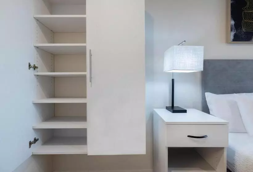 Soka Suites Dallas  Las Colinas