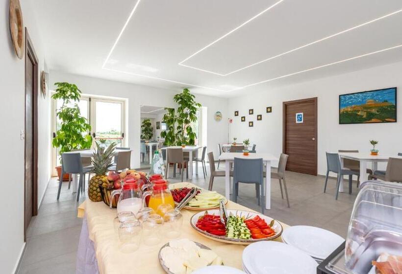 هتل Dipladenia Garden Country Resort