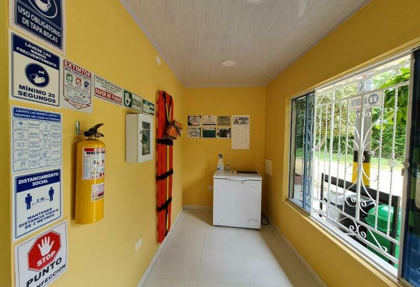 בית מלון כפרי El Emperador Doradal