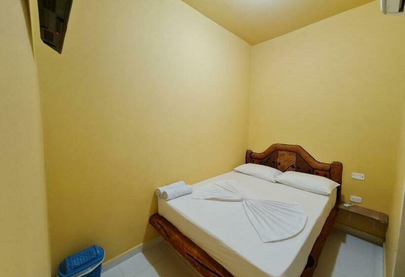 בית מלון כפרי El Emperador Doradal