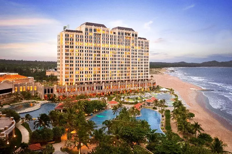 ホテル Holiday Inn Resort Ho Tram Beach, An Ihg