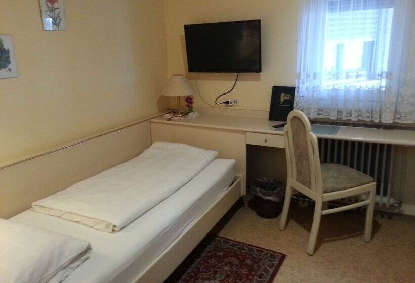 ペンション Gasthof Engel Steinbach