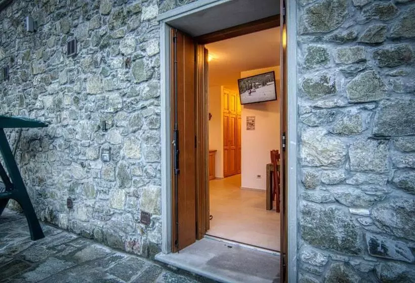 Majatalo Paesemio Cervarezza Di Bolzoni Maria Graziella