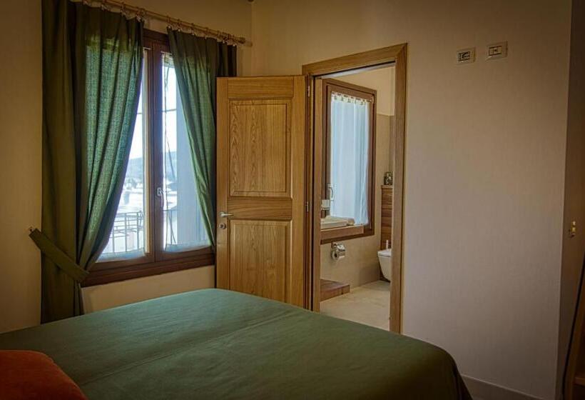 פנסיון Paesemio Cervarezza Di Bolzoni Maria Graziella