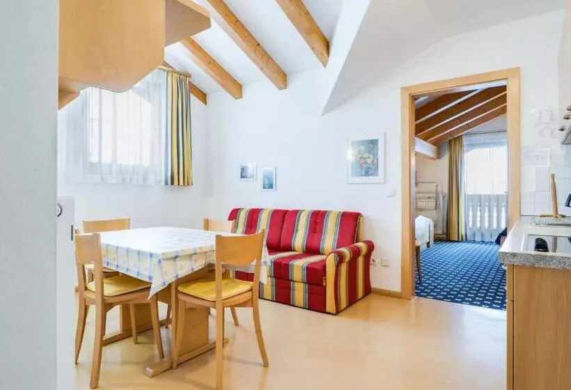 Apparthotel Feldhof   Living And Bistro