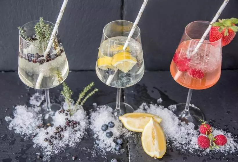 Apparthotel Feldhof   Living And Bistro