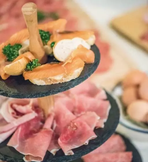 Apparthotel Feldhof   Living And Bistro