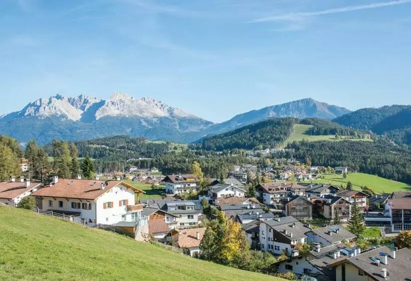 Apparthotel Feldhof   Living And Bistro