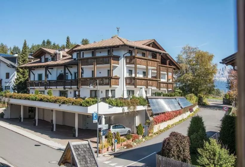 Apparthotel Feldhof   Living And Bistro