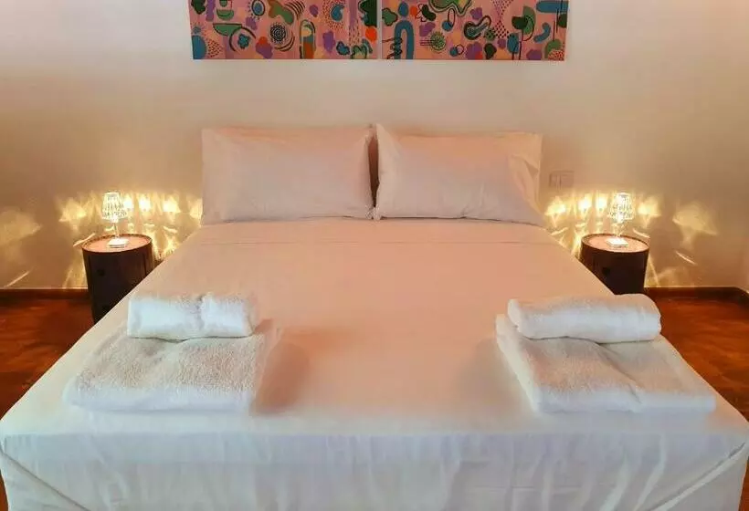 تختخواب و صبحانه Mesogheo