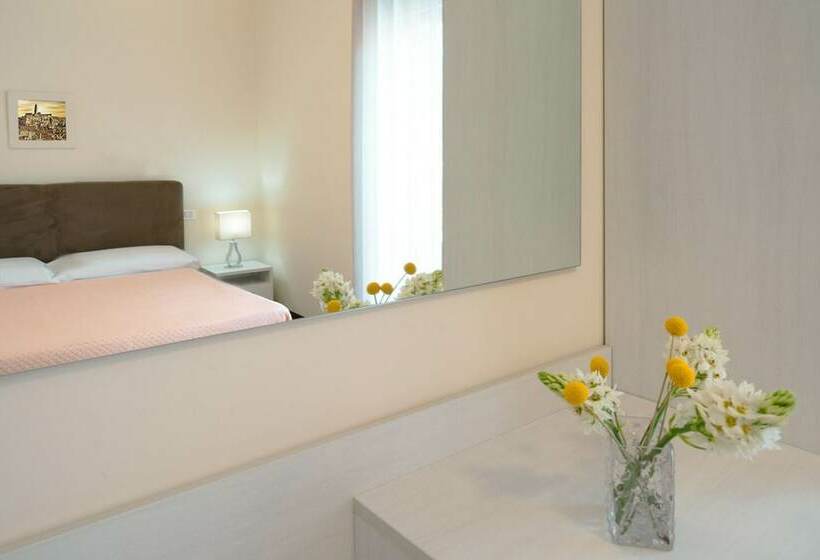 צימר Porta Maggiore Deluxe Center City Rooms