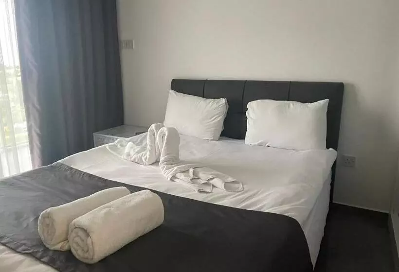 هتل Courtyard Long Beach Holiday Resort