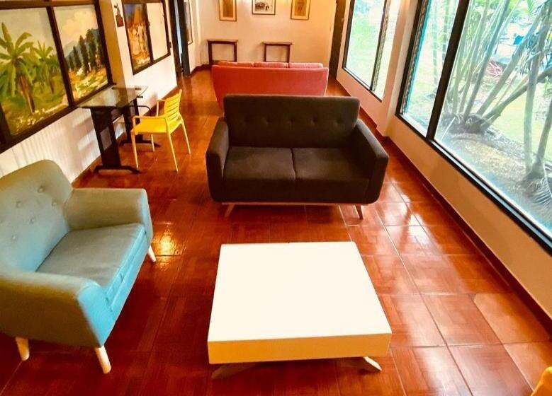 هتل La Casa De Doña Cata