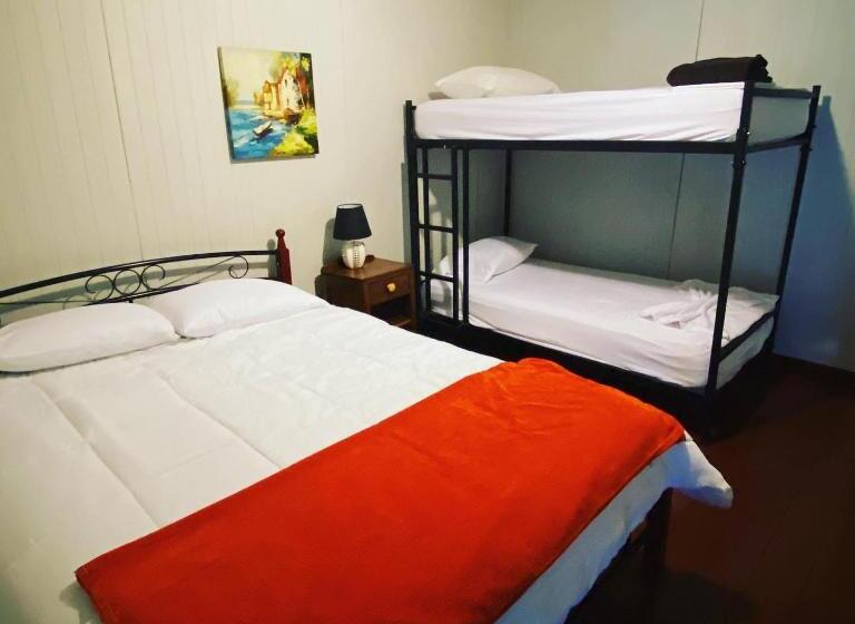 هتل La Casa De Doña Cata