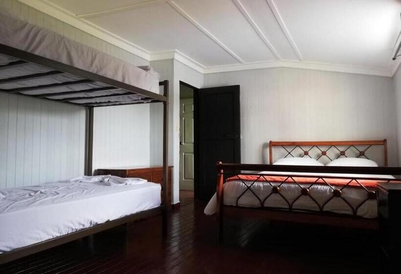 هتل La Casa De Doña Cata