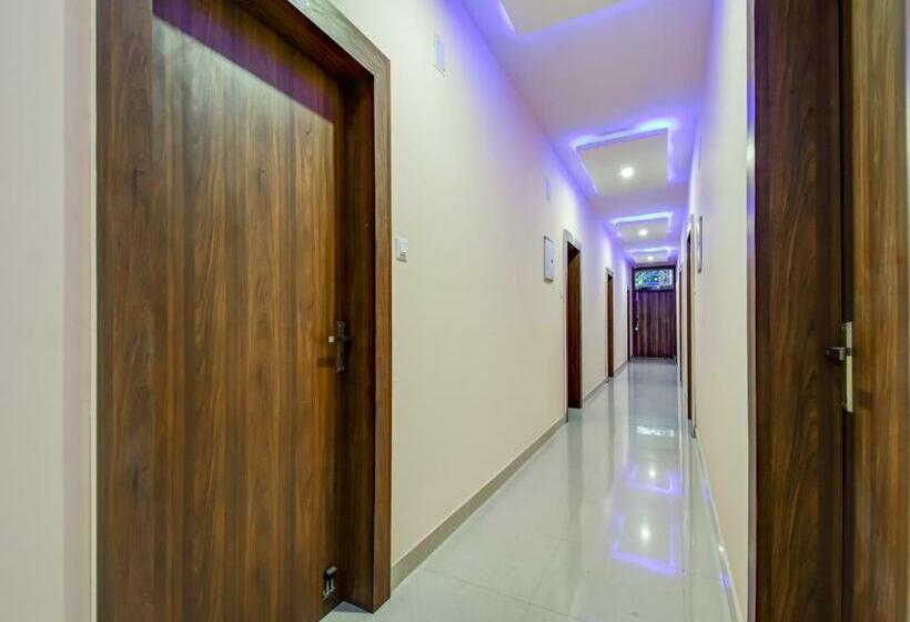 בית מלון כפרי Oyo 79654 Pacific