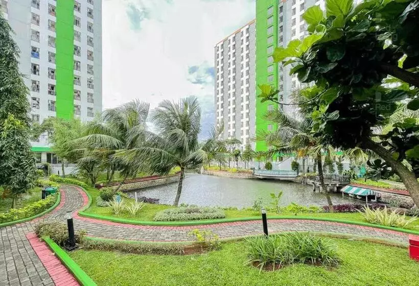 Hotelli Redliving Apartemen Green Lake View Ciputat   Farida Property Tower E