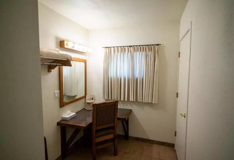 ホテル Reeds Lodge