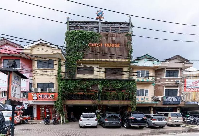 Urbanview Hotel 58 Bintaro By Reddoorz
