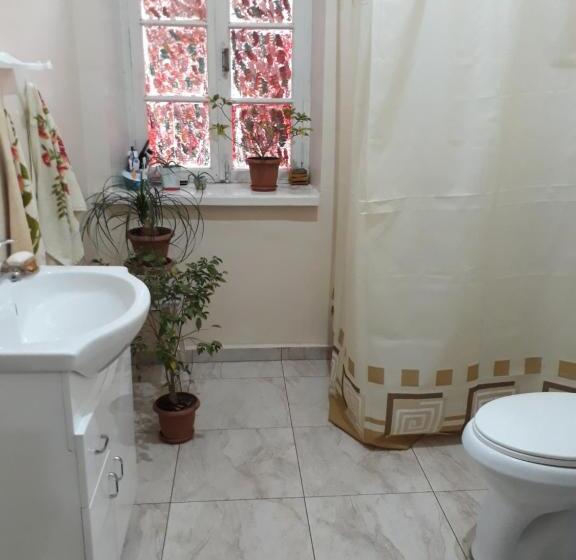 پانسیون Alex B&b