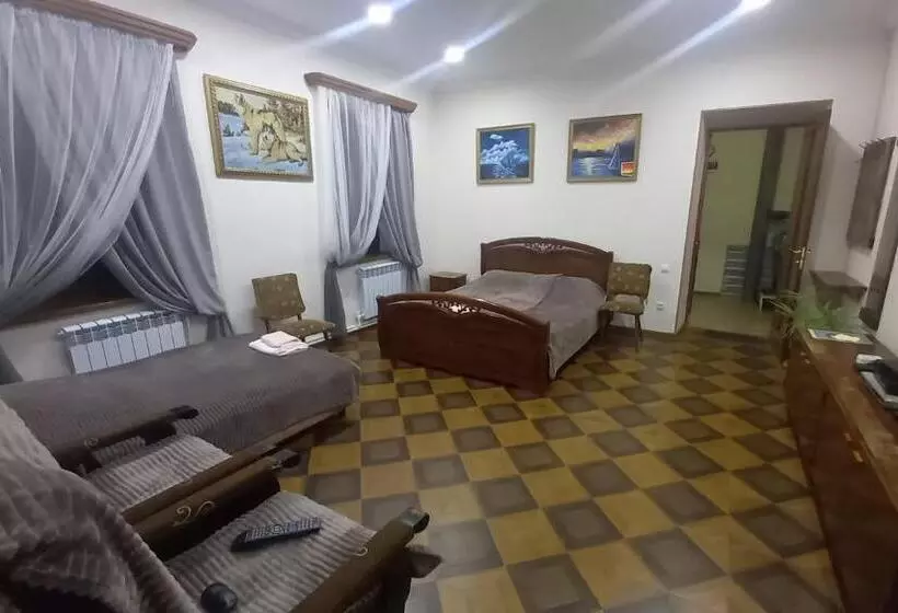 پانسیون Alex B&b