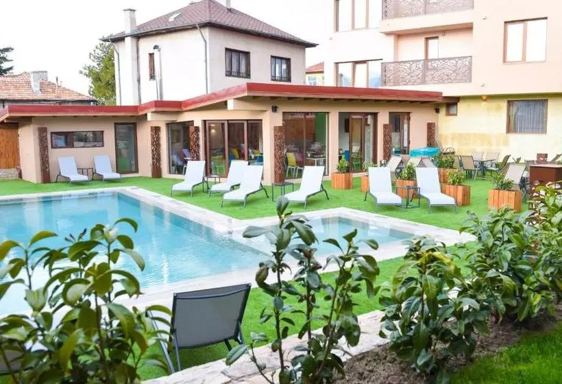 Majatalo Guest House Wishmore