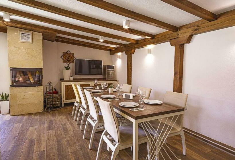 פנסיון Guest House Wishmore