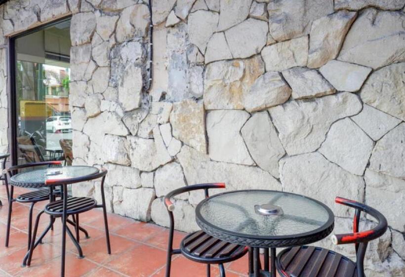 Sans Hotel Ekkon Yogyakarta By Reddoorz