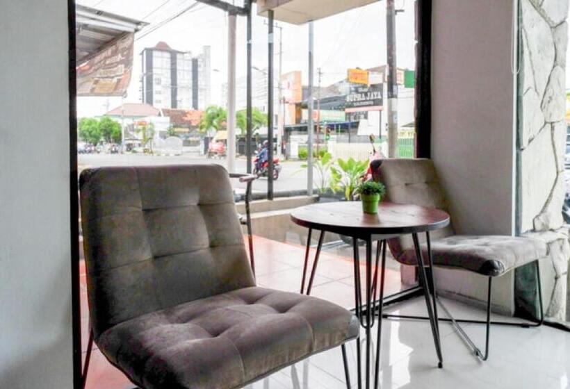 Sans Hotel Ekkon Yogyakarta By Reddoorz