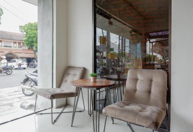 Sans Hotel Ekkon Yogyakarta By Reddoorz