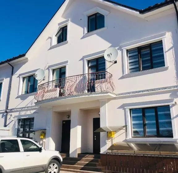 Retkeilymaja Chayka Home