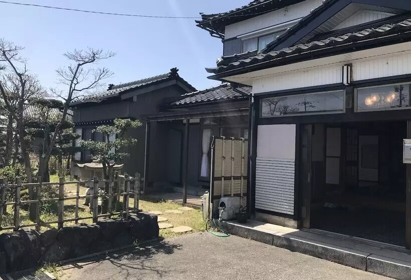 Aamiaismajoitus (B&B) Relaxing House De Akemi