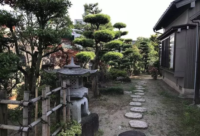 Aamiaismajoitus (B&B) Relaxing House De Akemi