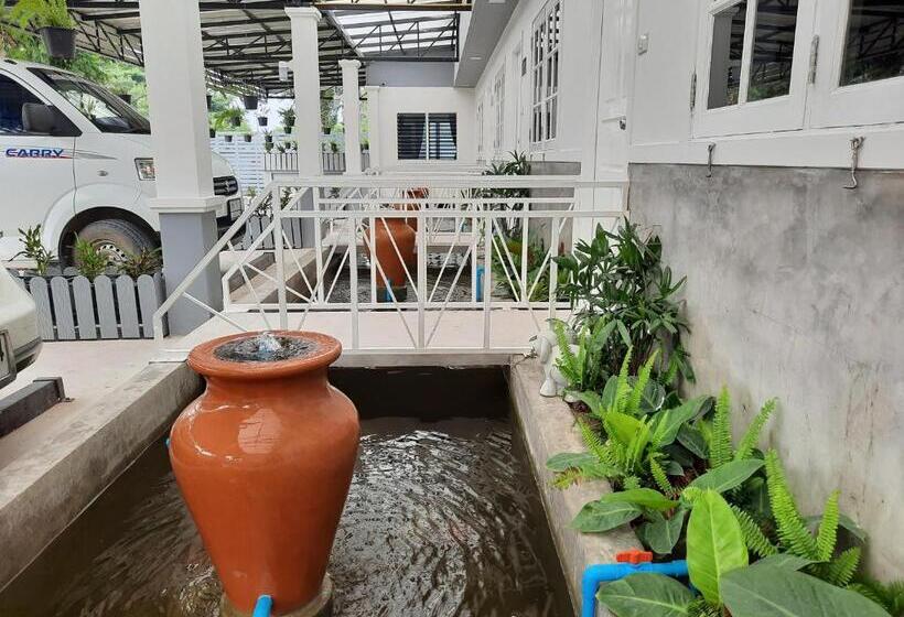 Szálloda Fancy Carp Resort Hua Hin