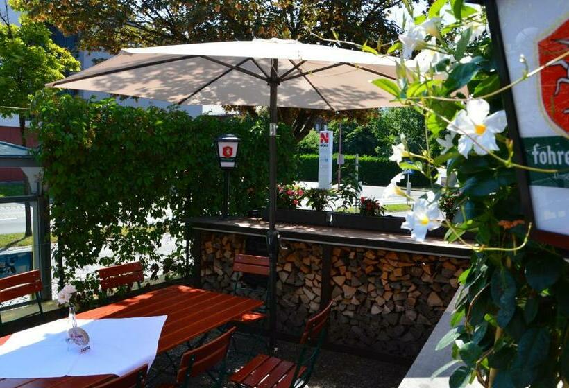 ホテル Pension Löwen In Sulz