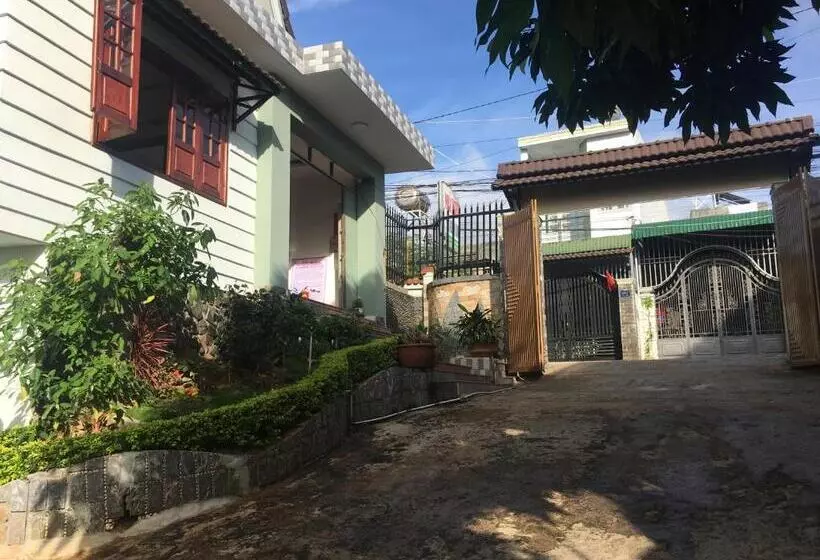 هتل Nhà Nghỉ ThẢo NguyÊn Xanh