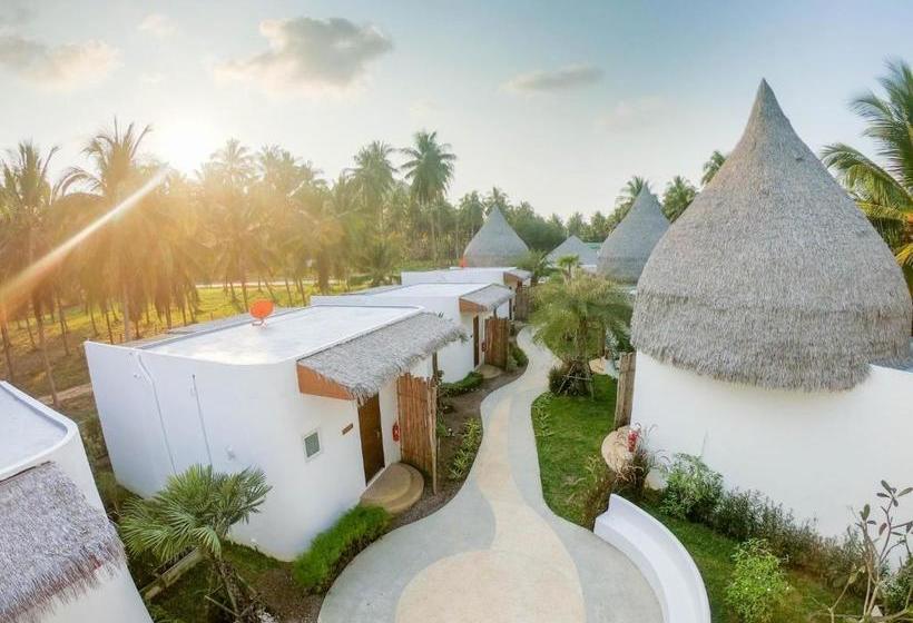 هتل Resto Sea Resort Baan Krut